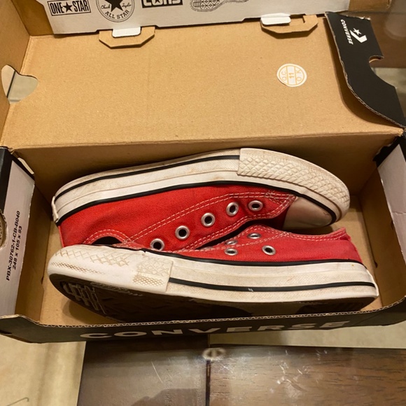Red Converse - Picture 7 of 7